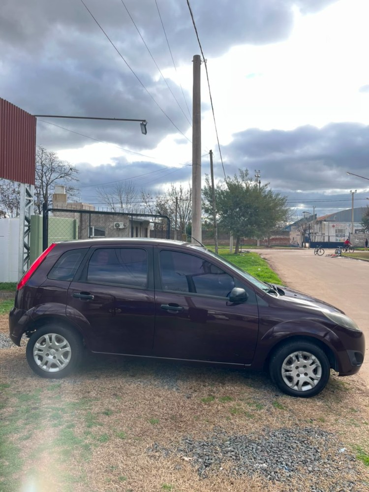 Ford FIESTA 5P 1,6 Edge Plus ABS One — foto 4